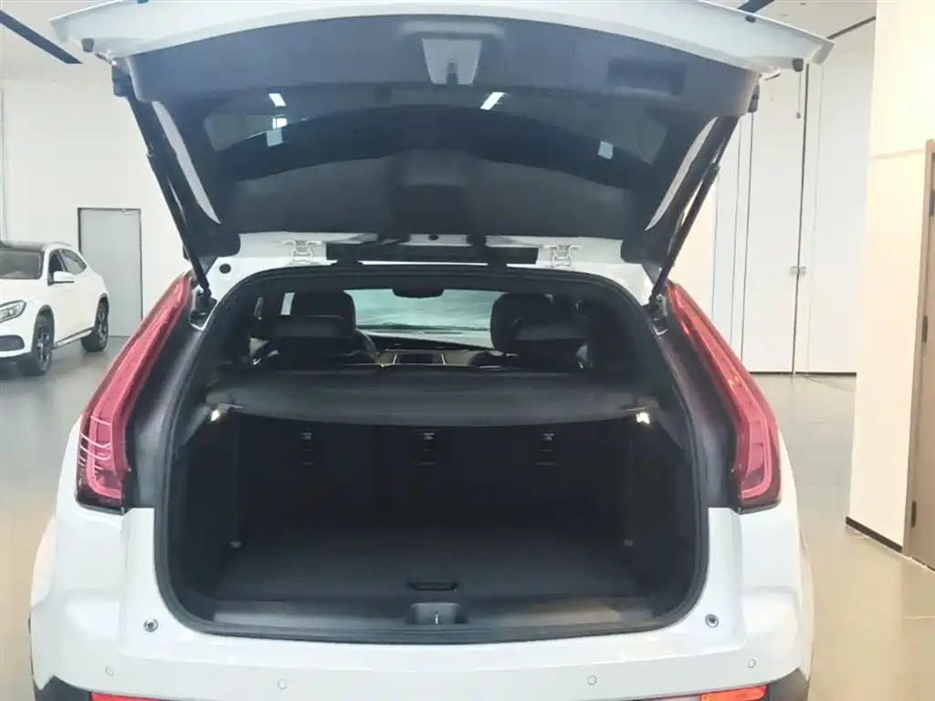 Cadillac XT4 2020 Facelift 28T 2WD Tech фото 19