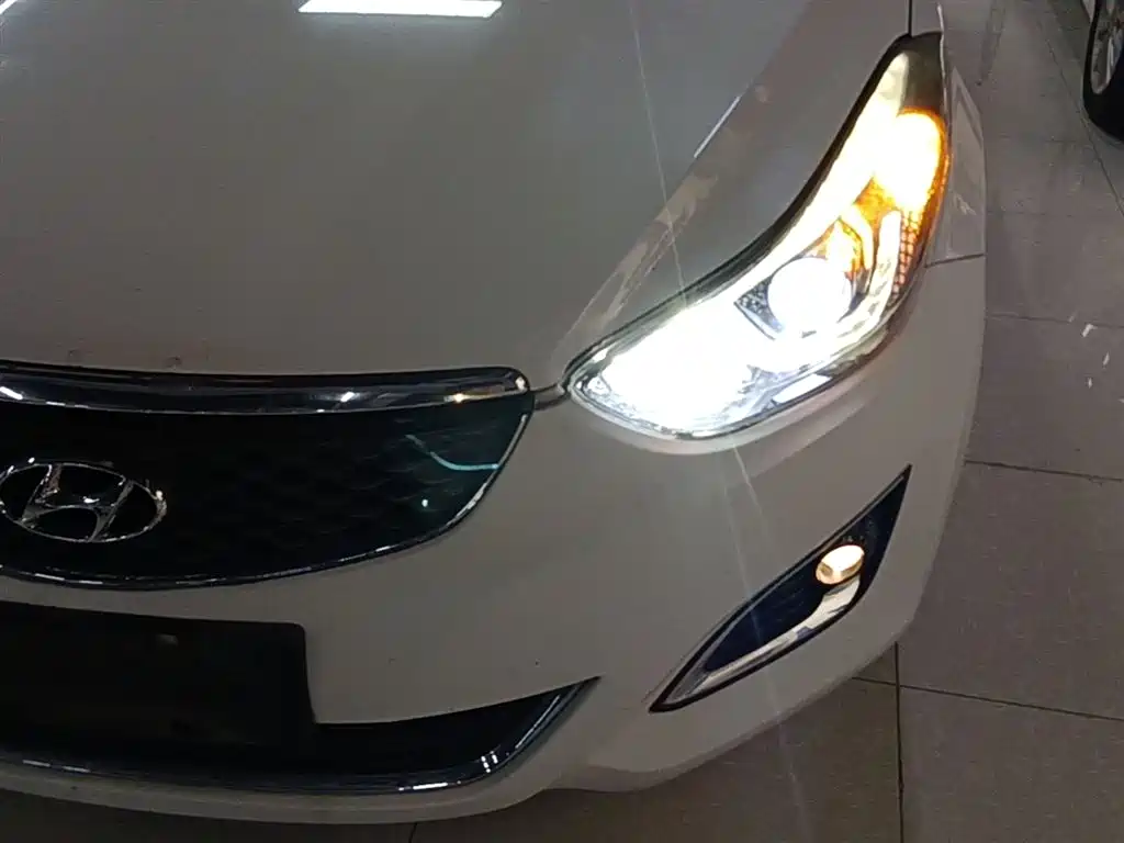 Hyundai Langdong 2016 1.6L Automatic Premium Edition фото 23