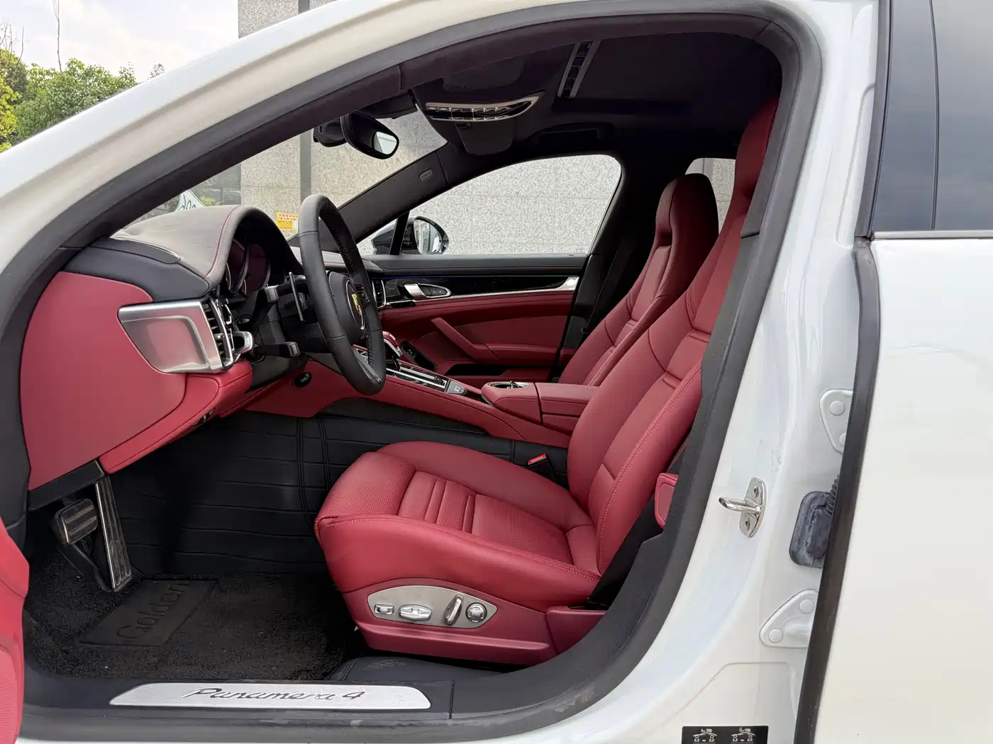 Porsche Panamera 2014 Panamera 4 3.0T фото 6