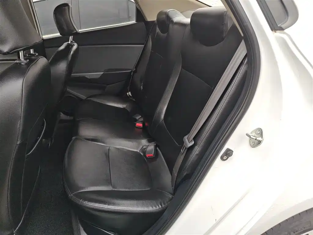 Kia K2 2015 Sedan 1.4L AT GLS фото 13