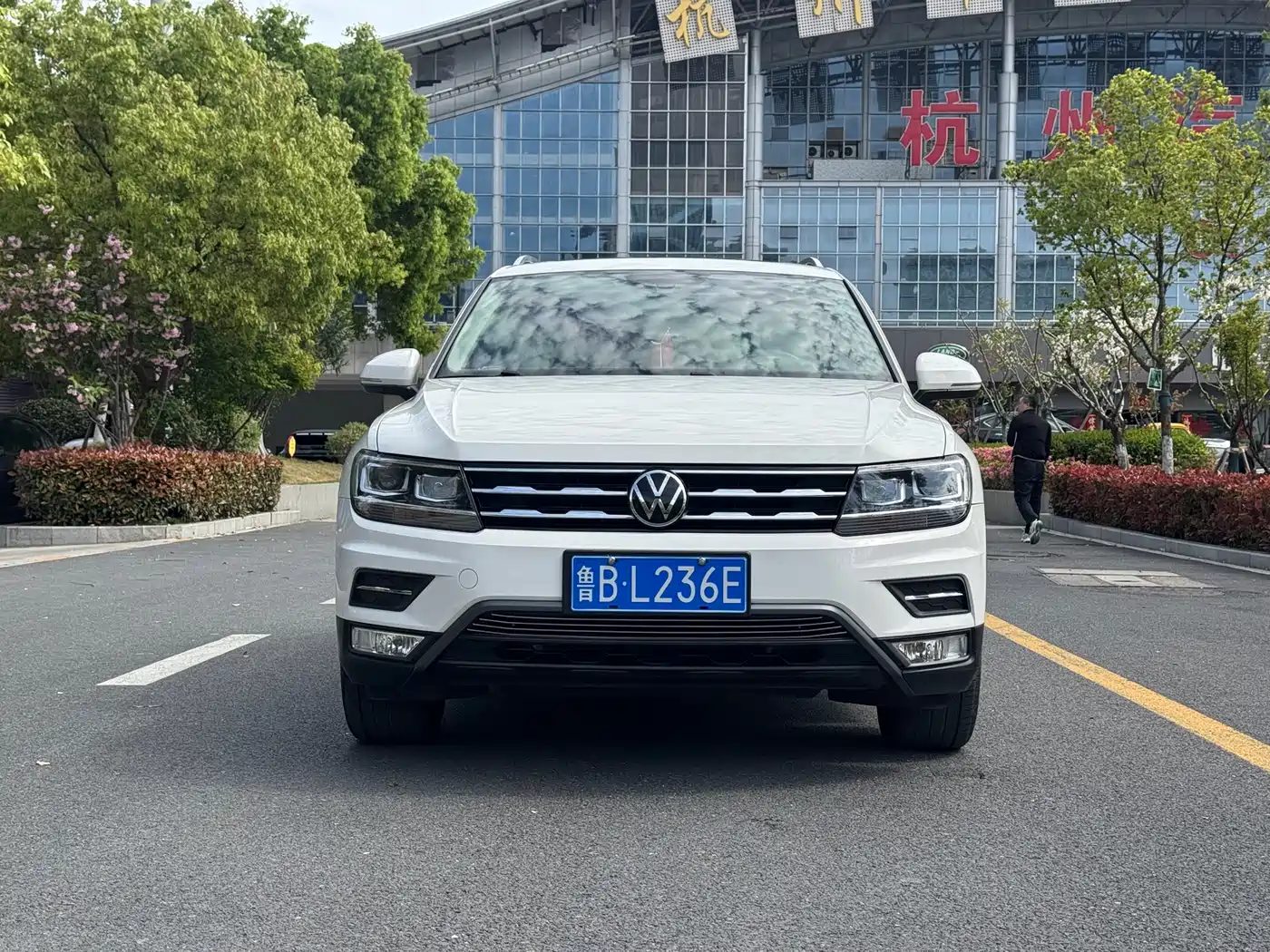 Volkswagen Tiguan L 2021 330TSI Automatic 2WD Smart фото 2