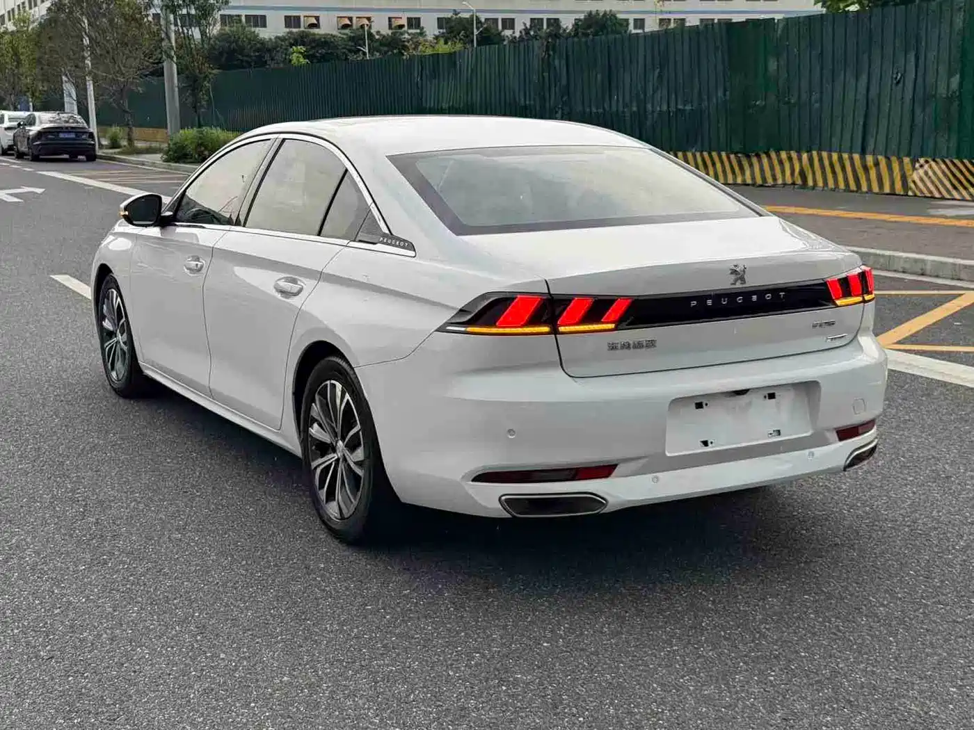 Peugeot 508 2021 508L 400THP PureTech Driving Control Edition фото 7