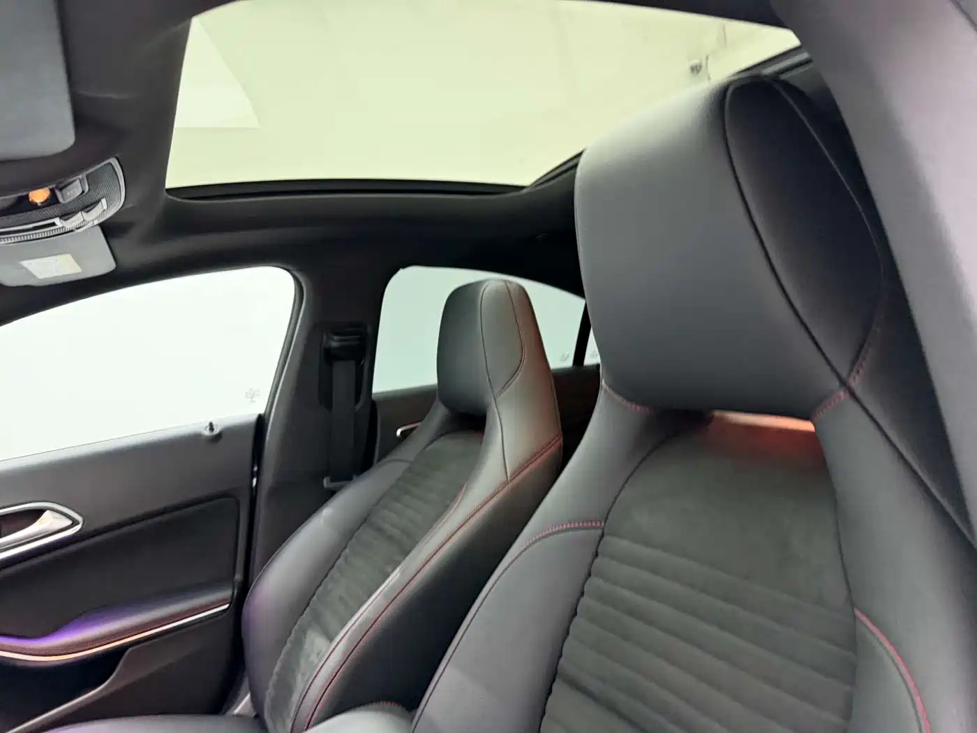 Mercedes-Benz CLA (Import) 2018 CLA 220 4MATIC фото 11