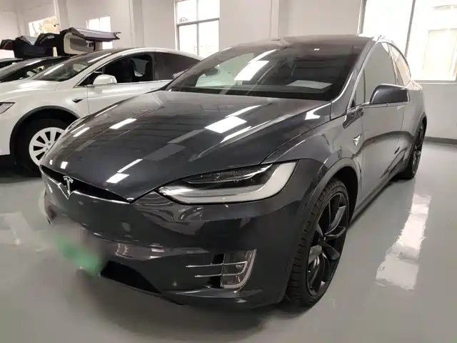TESLA MODEL X 2020