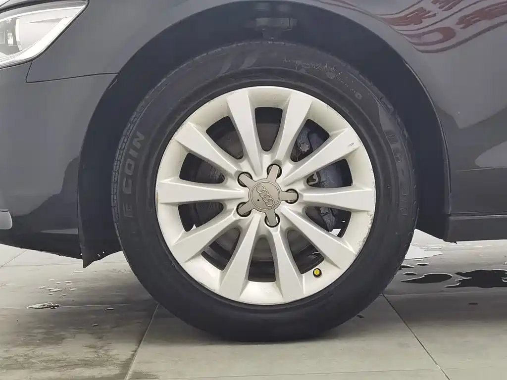 Photo 17 - Audi A6L