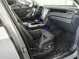 صورة 25 - Hongqi HS7 PHEV