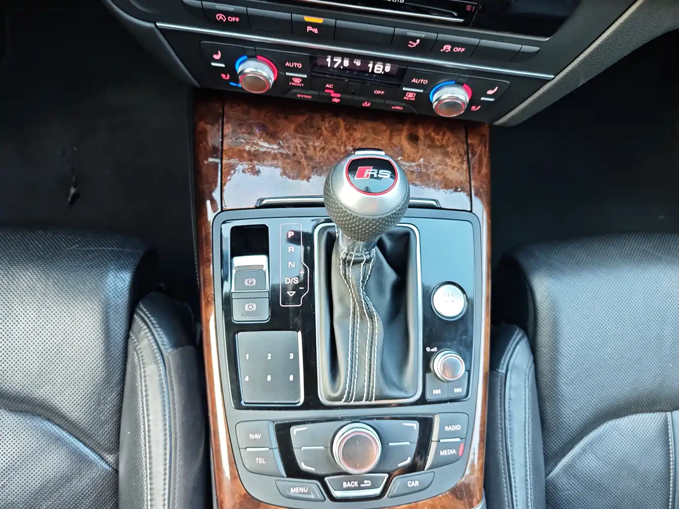 Audi A7 2012 3.0TFSI quattro Luxury Model фото 14