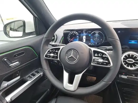 Mercedes-Benz GLB 2020 Facelift GLB 200 Style фото 4