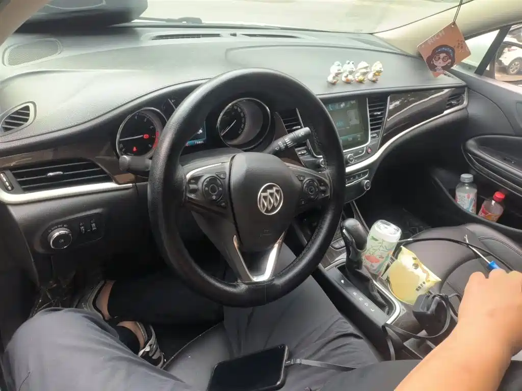 Buick Verano 2018 Sedan 20T Dual Clutch Leading фото 13