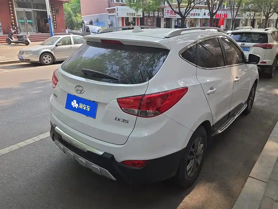 Hyundai Beijing Hyundai ix35 2015 2.0L Automatic 2WD Comfort China IV фото 3