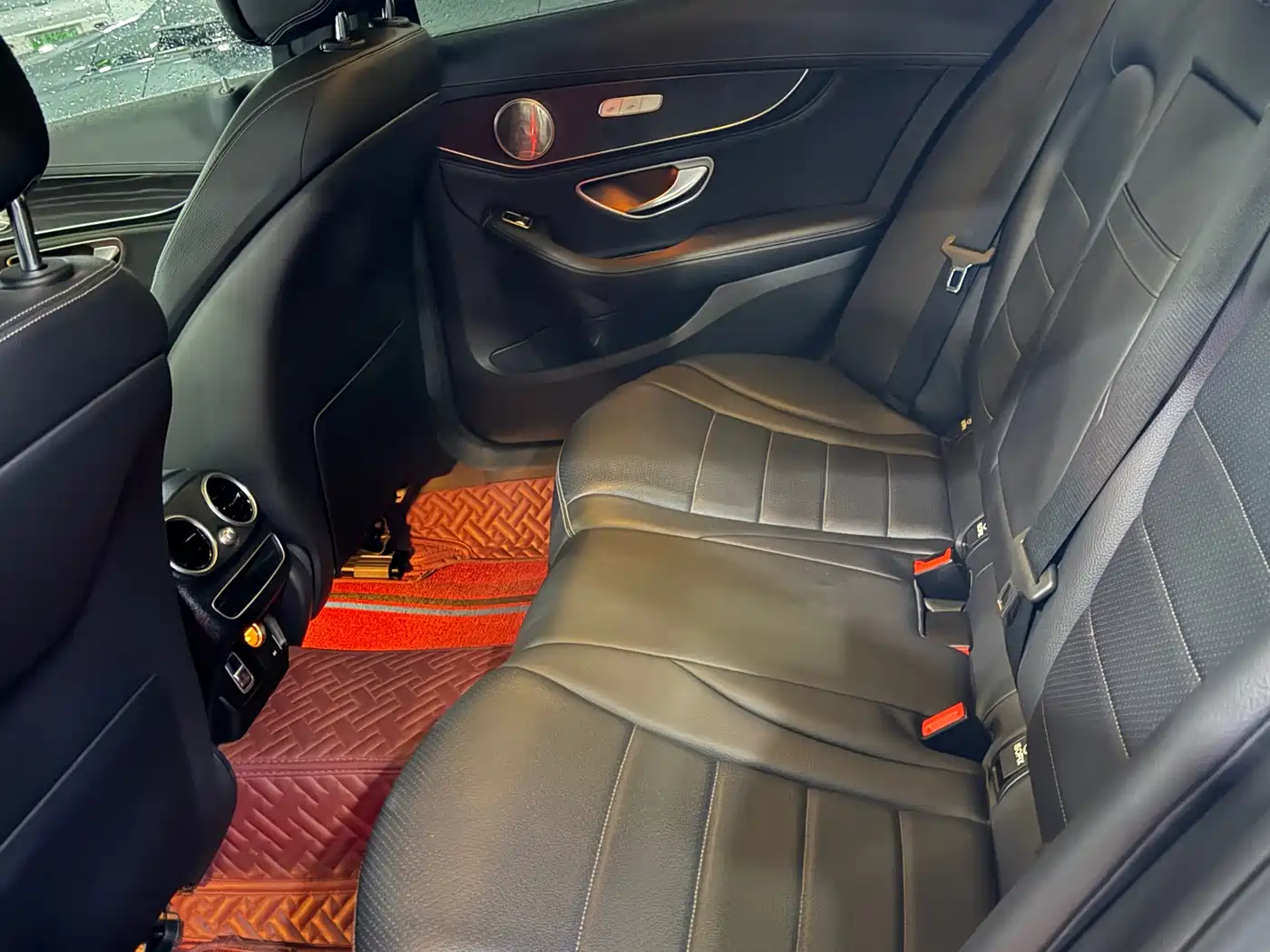 Фото 5 - Mercedes-Benz C-Class