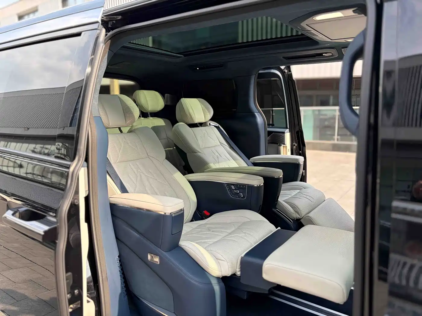 ZEEKR EXTREME KRYPTON 009