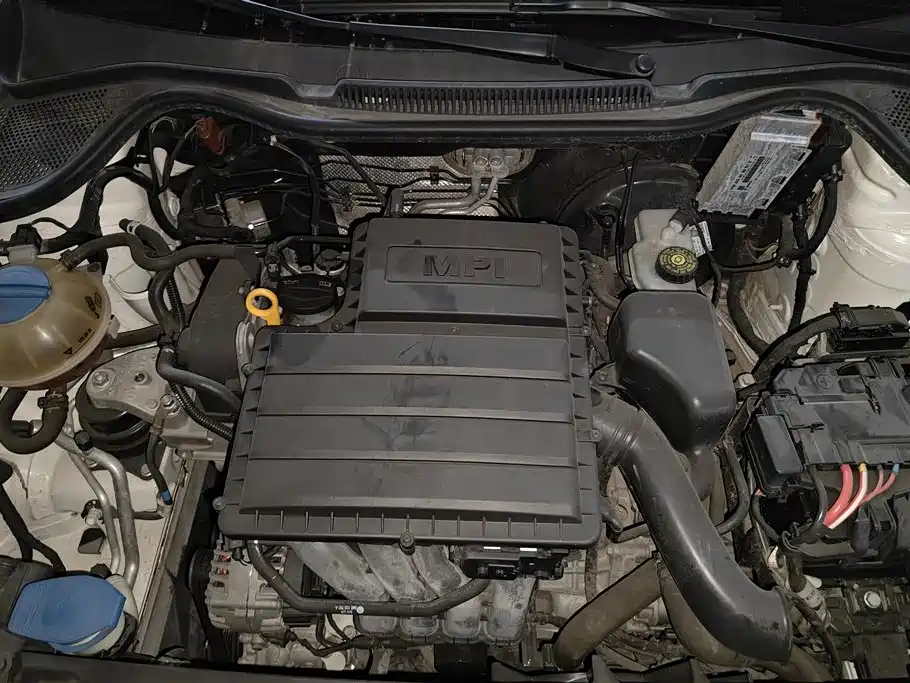 Volkswagen Polo 2016 1.6L Automatic Comfort фото 10