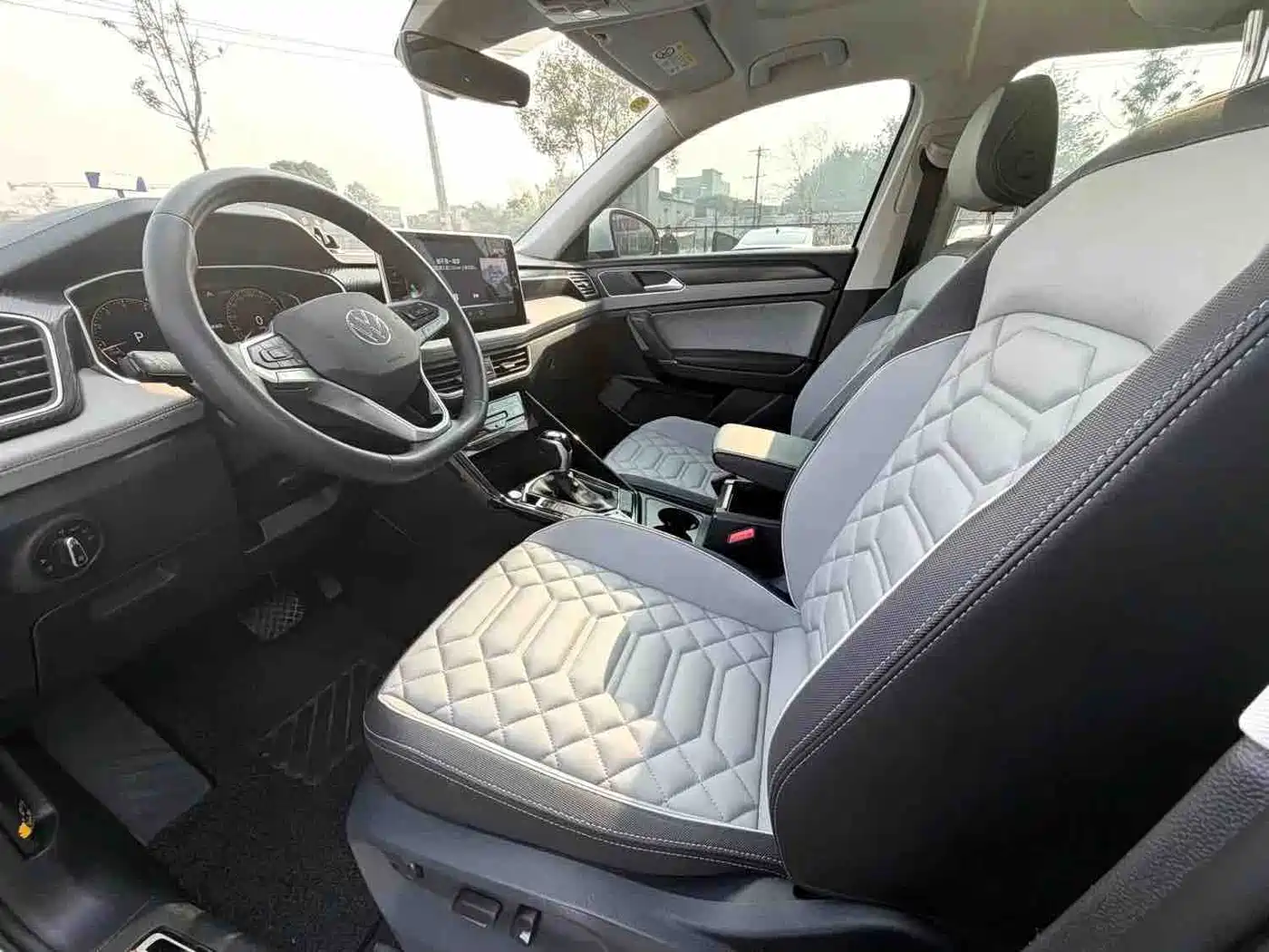 Volkswagen Tayron 2024 300TSI 2WD Luxury Plus Advanced фото 4