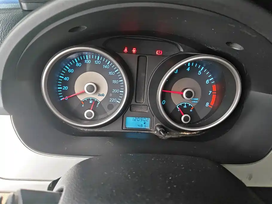 Buick Excelle 2013 1.5L Manual Classic Edition фото 14