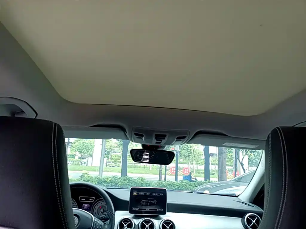 Mercedes-Benz GLA 2016 GLA 220 4MATIC Luxury фото 18