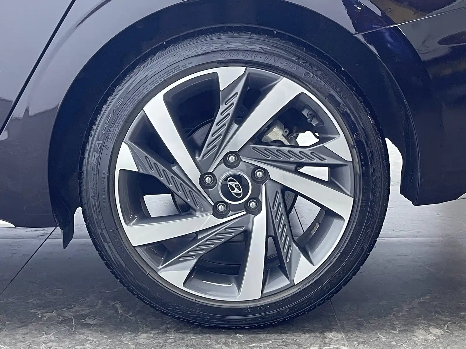 Photo 10 - Hyundai Mistra