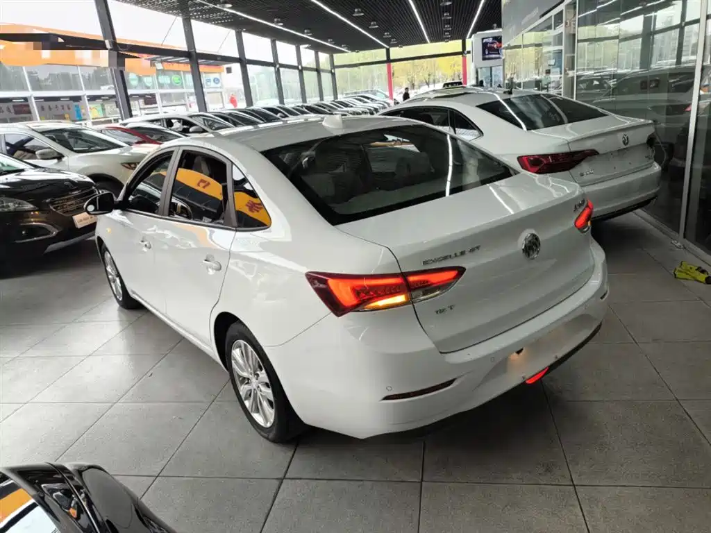 Buick Excelle 2019 15T Manual Elite Type China VI фото 5
