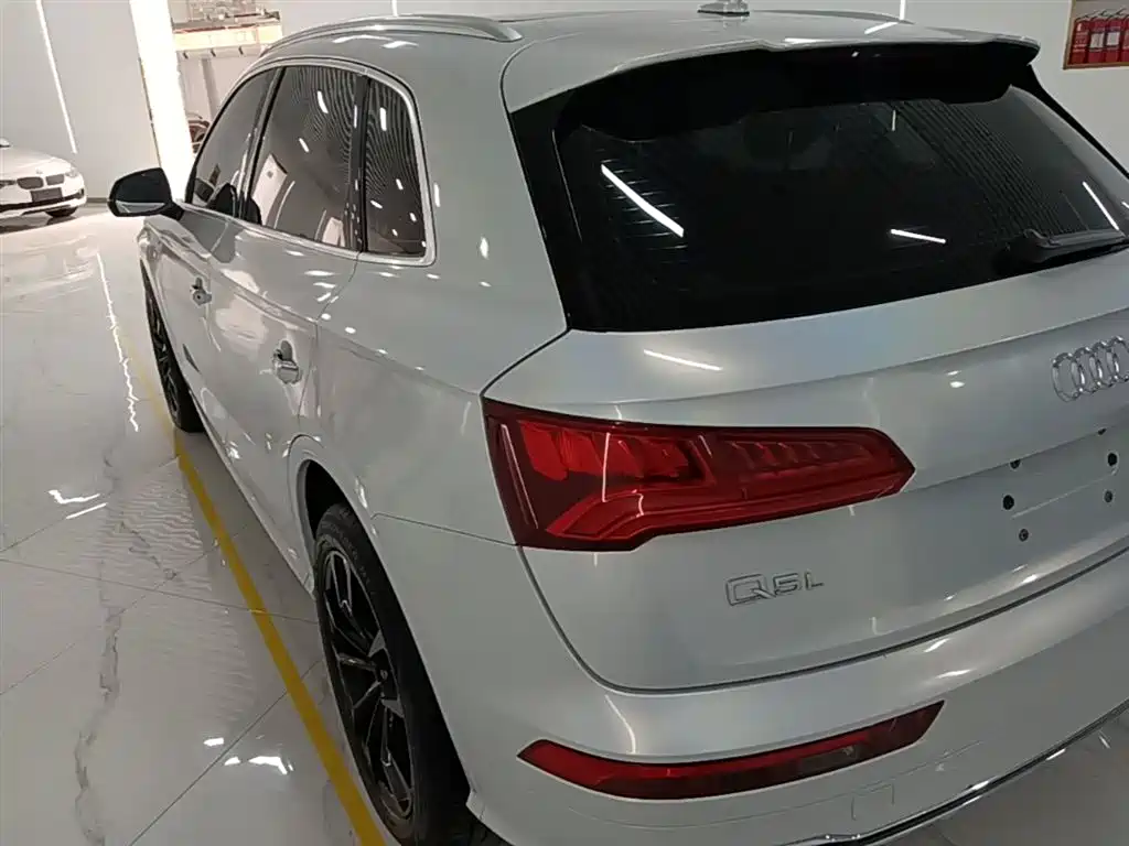 Audi Q5L 2018 40 TFSI Prestige Fashion (China V) фото 5