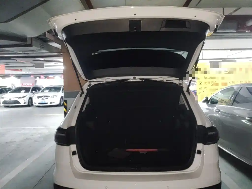 Volkswagen Tharu 2023 300TSI 2WD Full Moon Edition фото 19