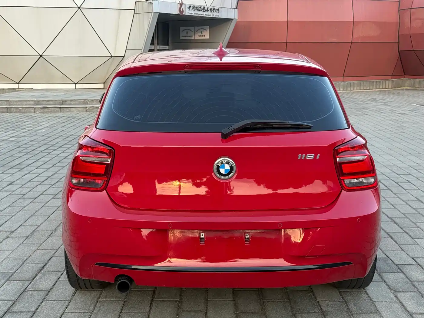 BMW 1 Series (Import) 2013 2012 118i Sport