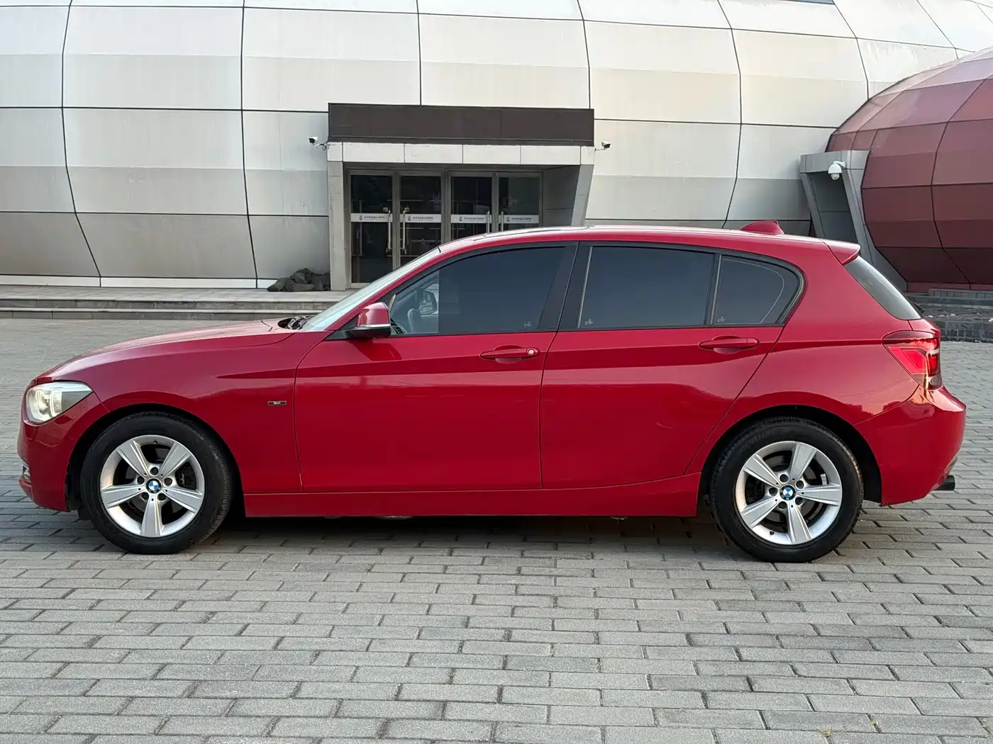 BMW 1 Series (Import) 2013 2012 118i Sport