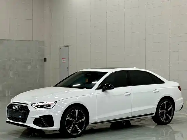  Audi Audi A4L 2025 Model Year Facelift 2 Million Celebration Edition 40 TFSI Luxury Dynamic