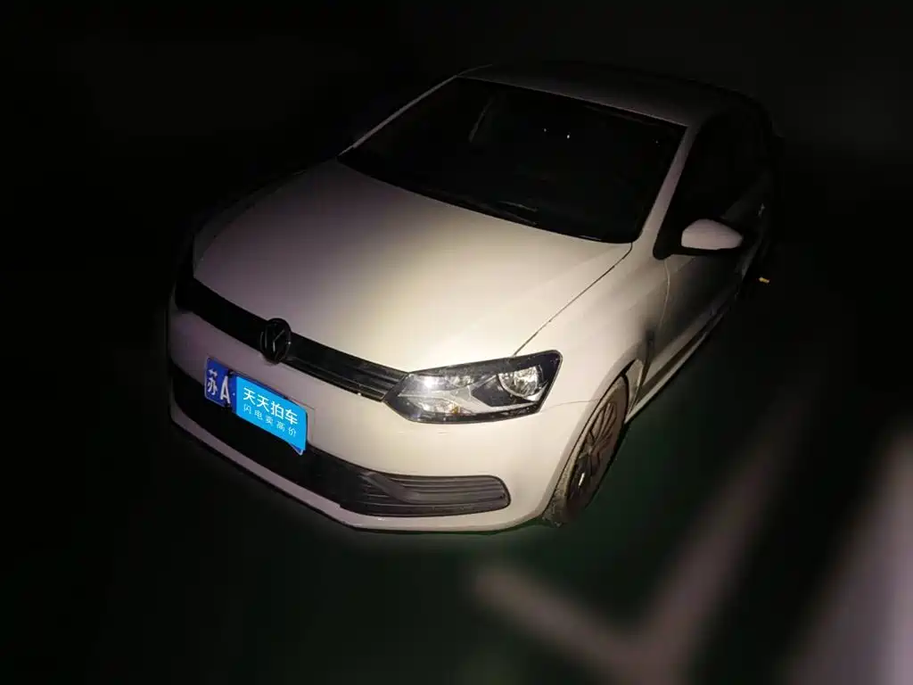 Photo 1 - Volkswagen Polo