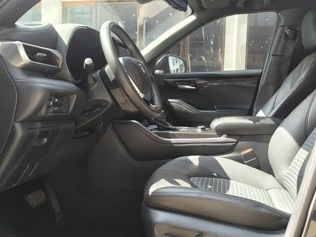 Toyota Crown Kluger 2022 2022 2.0T 4WD Dynamic Edition