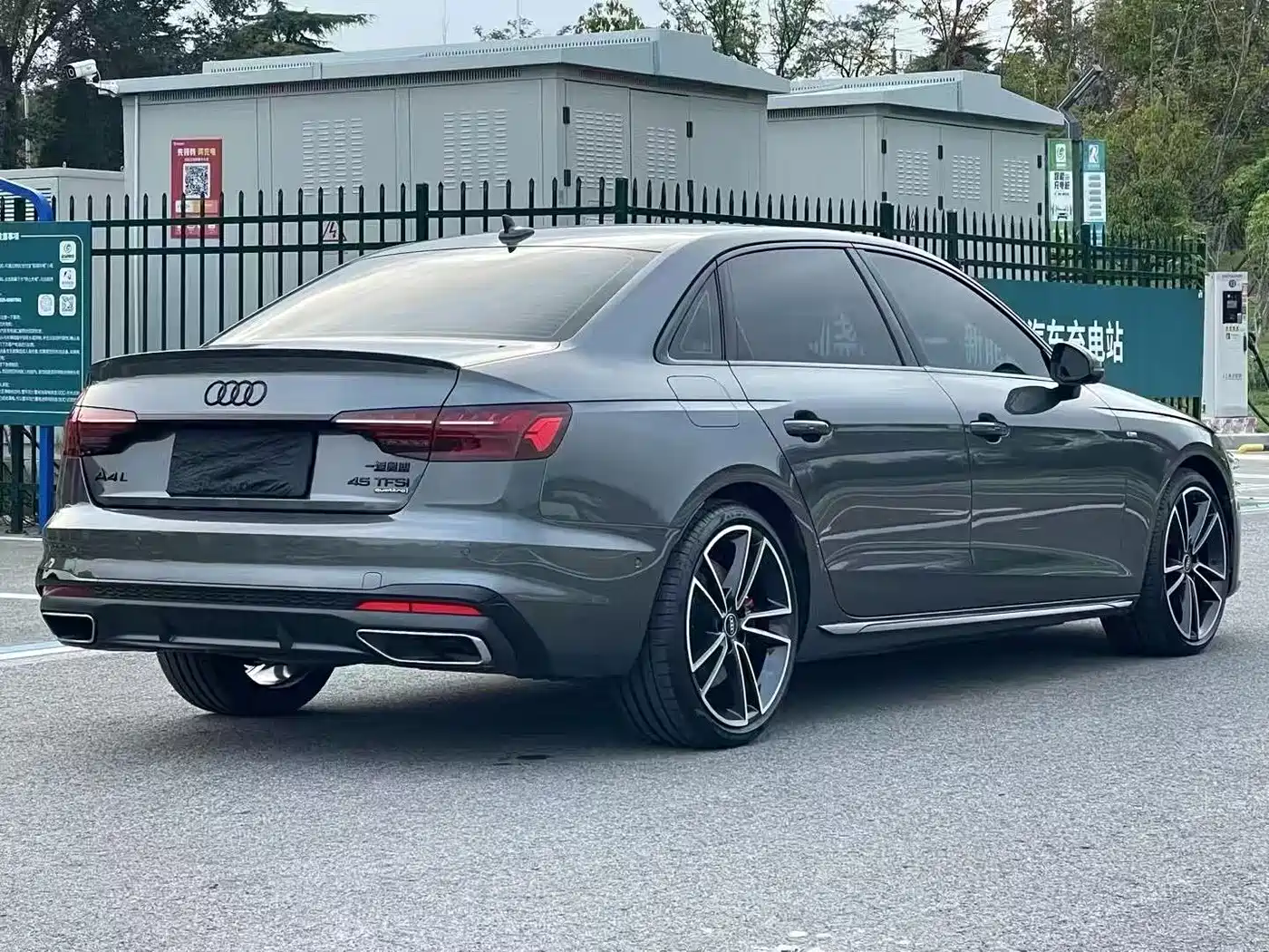AUDI A4L