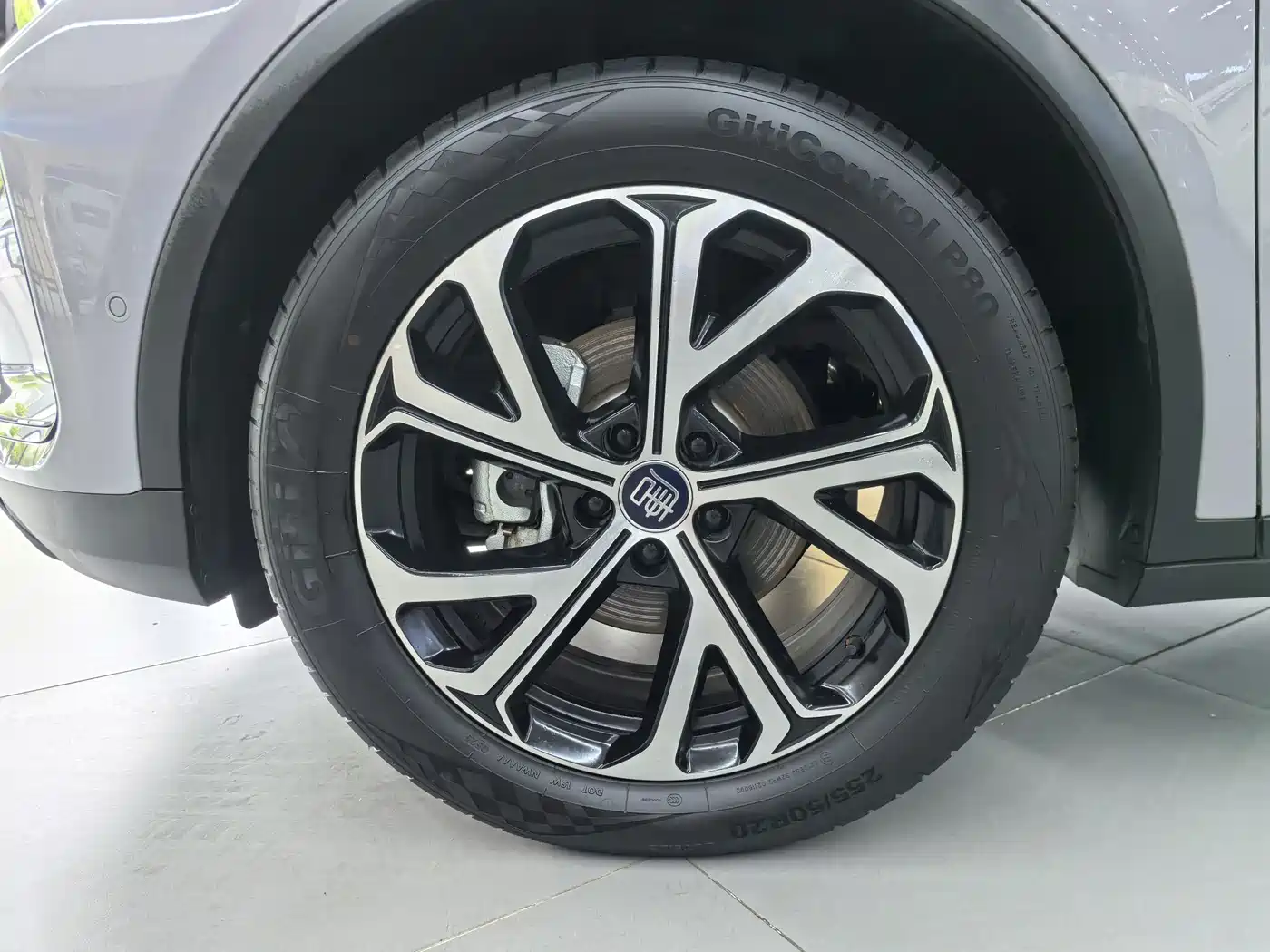 BYD Tang New Energy 2025 DM-i 115KM Flagship фото 8