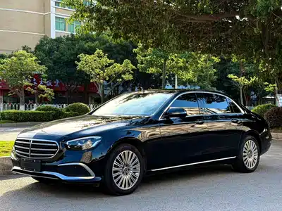 Mercedes-Benz E