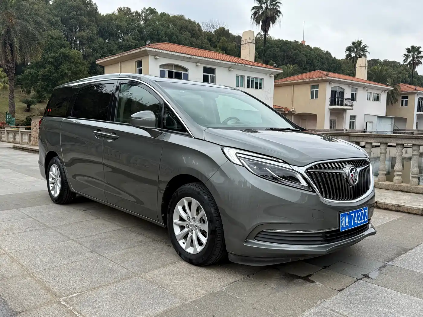 Buick GL8 2017 ES 28T Premium China V фото 3