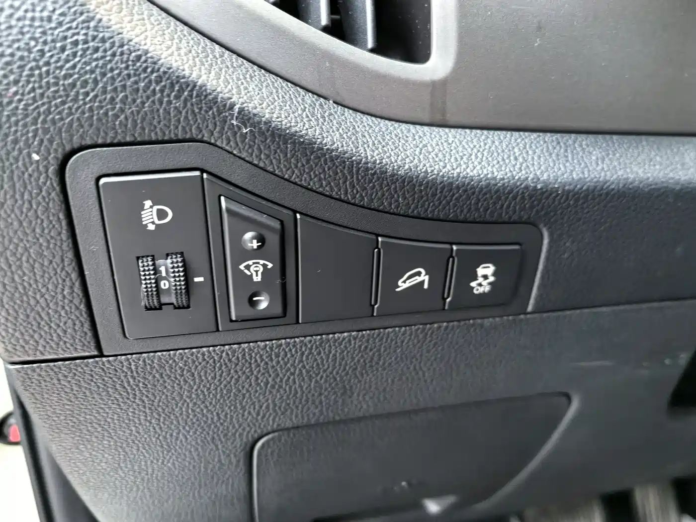 Kia Sportage 2016 2.0L Automatic 2WD GLS фото 12