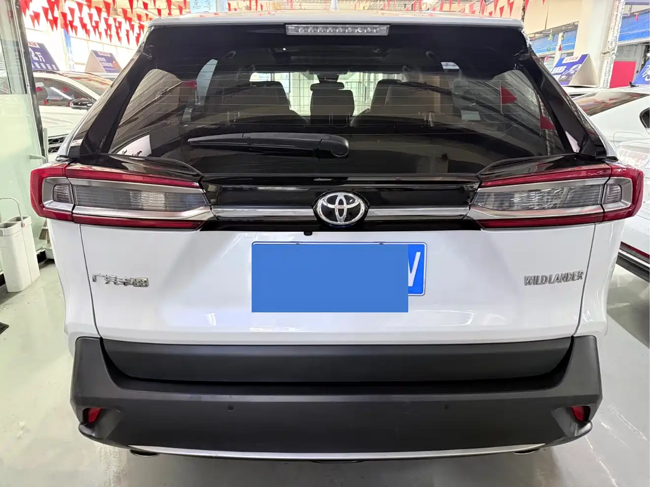 Toyota Wildlander 2023 2.0L CVT FWD Luxury PLUS фото 18