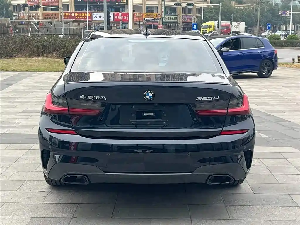 BMW 3 Series 2022 Facelift 325Li M Sport Shadow Edition фото 6