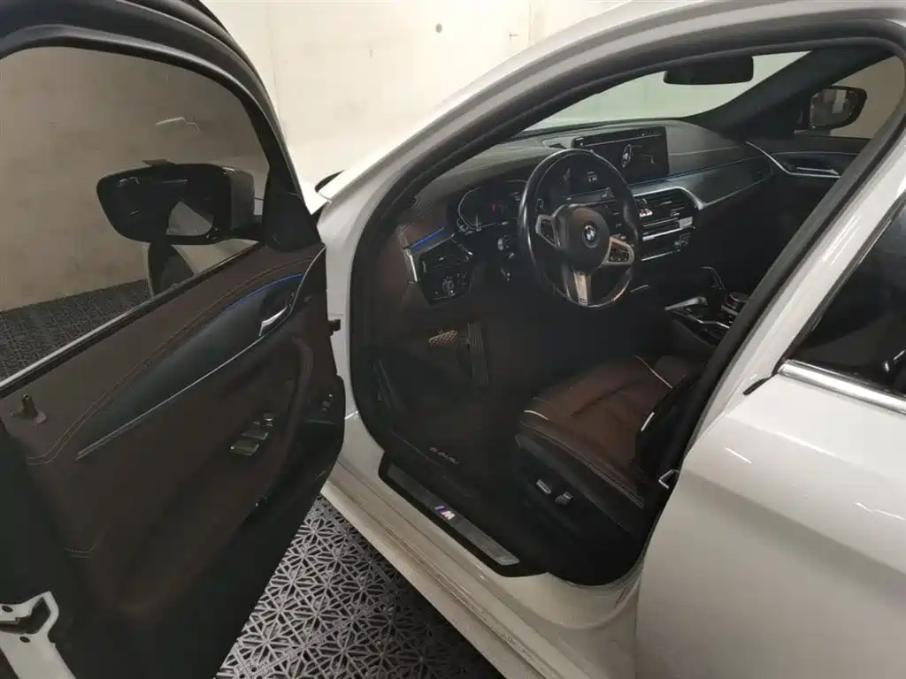 BMW 5 Series New Energy 2022 Facelift 535Le M Sport Package фото 16