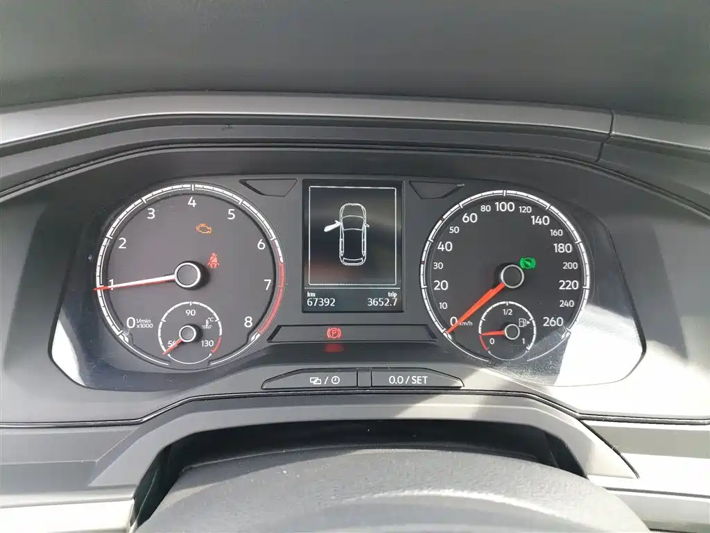 VOLKSWAGEN POLO