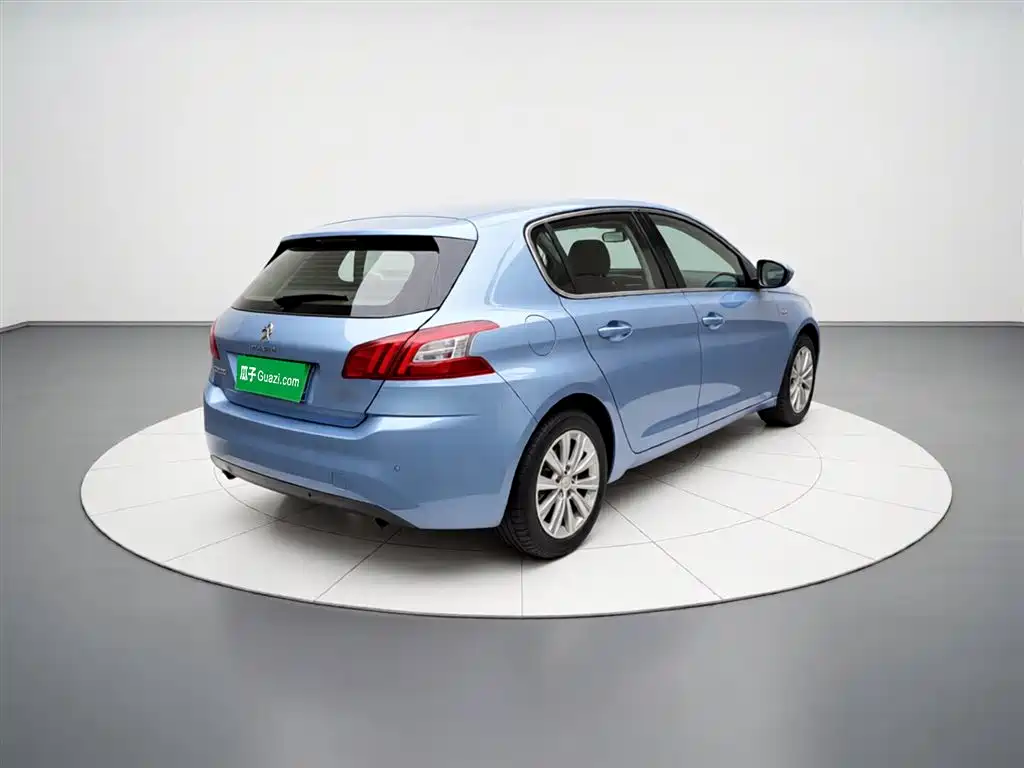 Peugeot 308S 2015 1.2T Auto Dynamic Edition фото 13