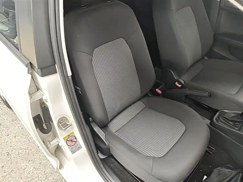Volkswagen Santana 2016 1.6L Automatic Trend Edition фото 25