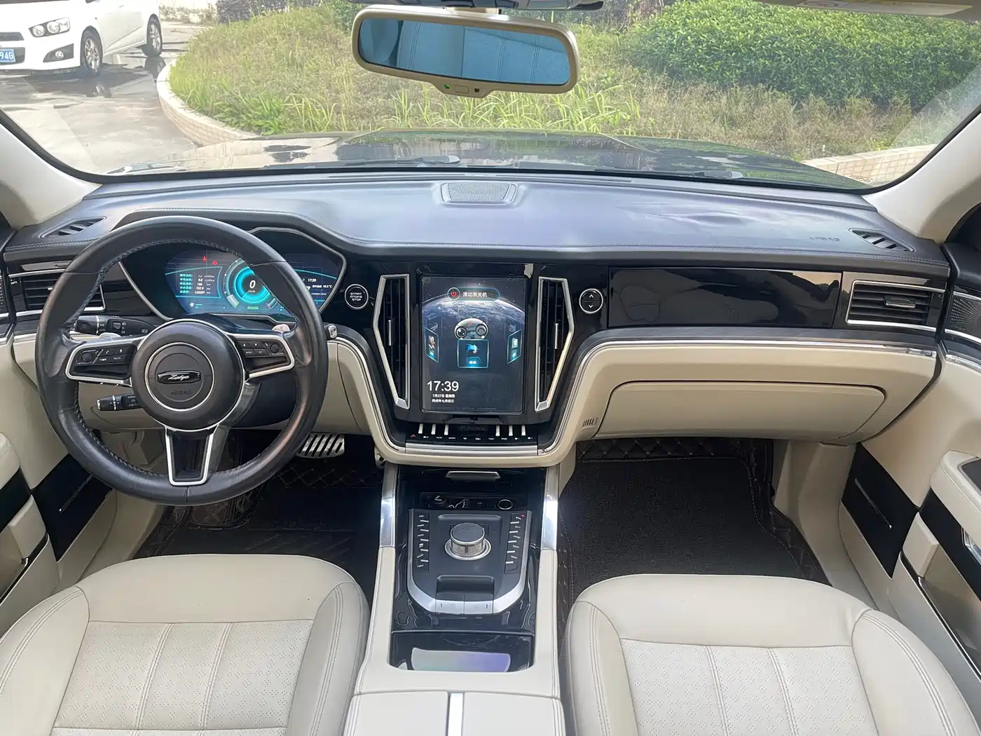 ZOTYE T700
