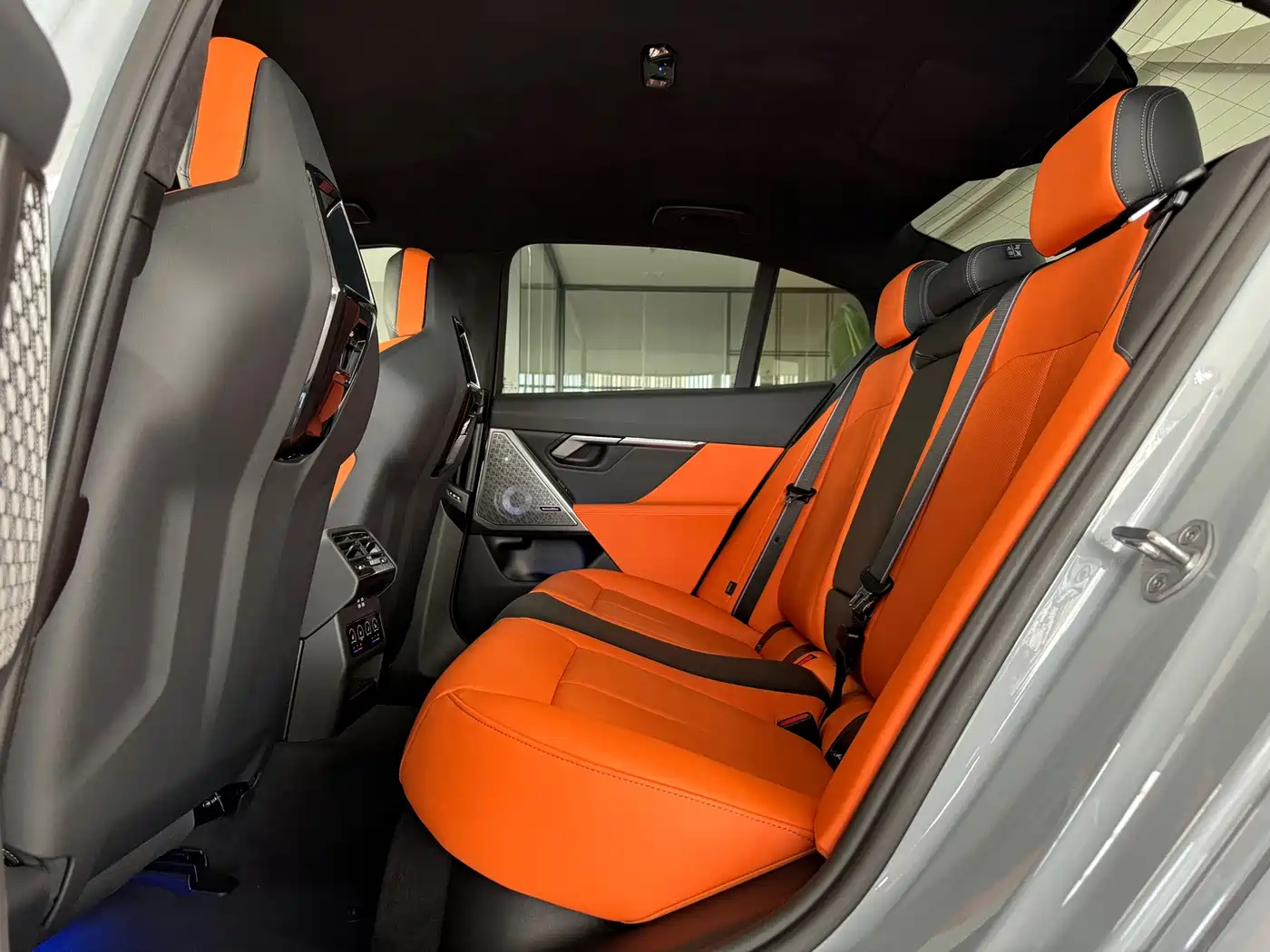 BMW M5 New Energy 2025 M5 фото 28