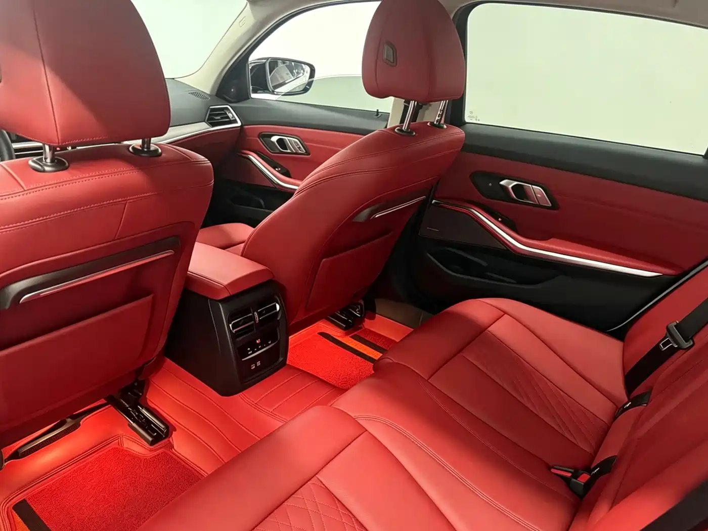 BMW 3 Series 2022 325Li M Sport Shadow Edition фото 5