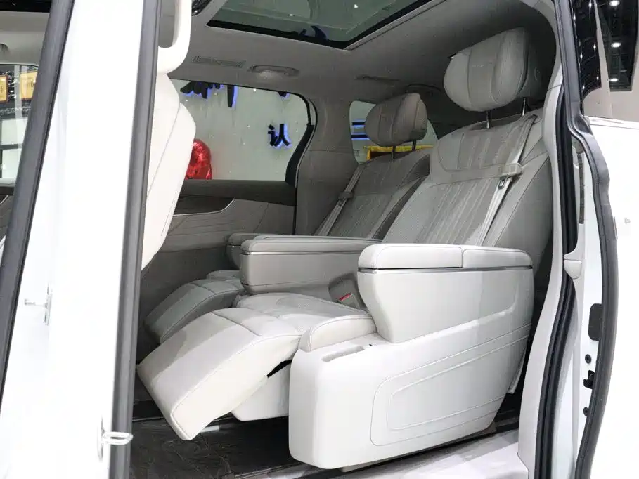 Roewe iMAX8 2024 2023 400TGI Cross Edition