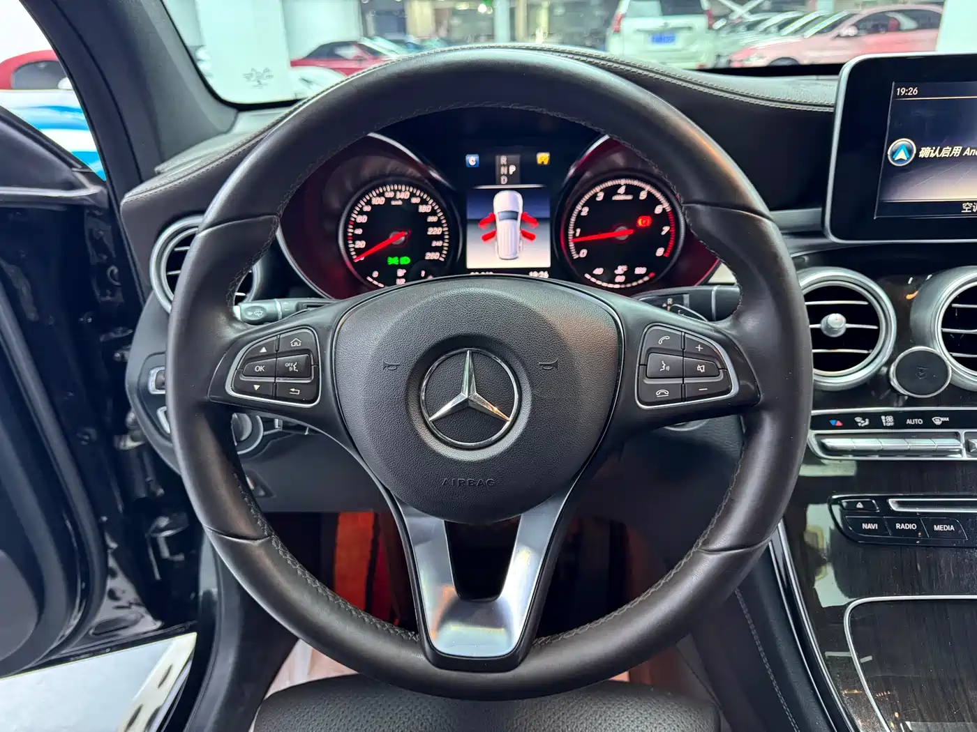 Mercedes-Benz GLC 2018 GLC 260 4MATIC Dynamic фото 8