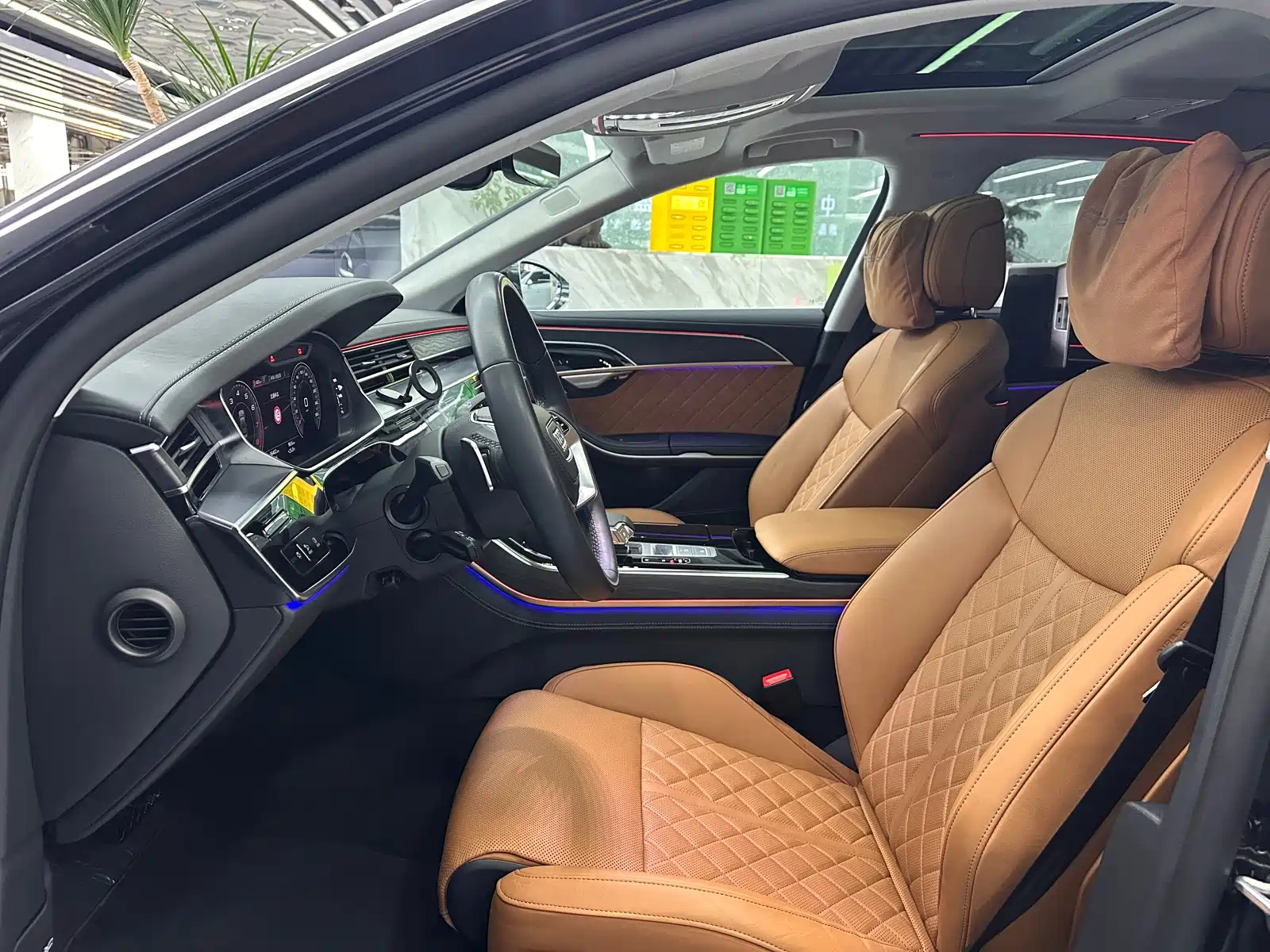 Фото 4 - Audi A8