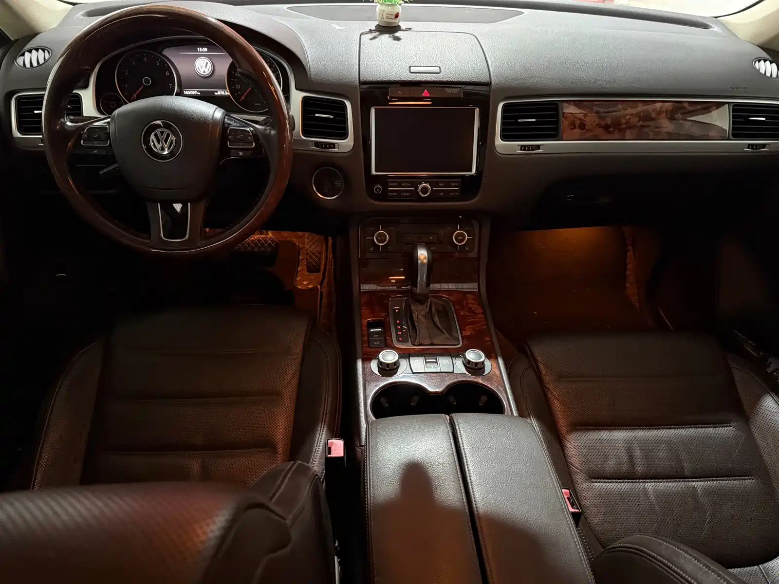 Фото 6 - Volkswagen Touareg