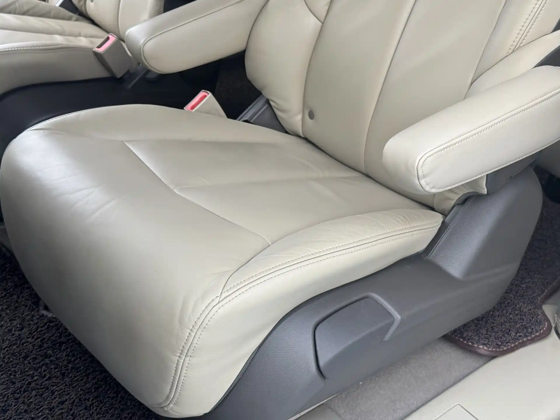 Фото 19 - Buick GL8