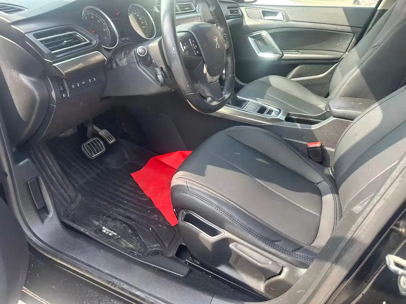 Photo 6 - Peugeot 408