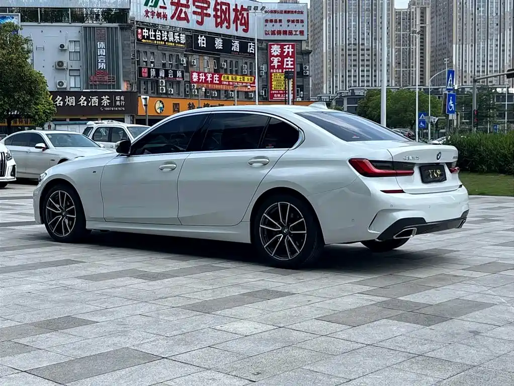 BMW 3 Series 2021 325Li M Sport Package фото 7